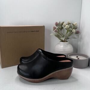 SoftWalk Madison Clog Leather Slip On Black S2056-001 Women's US 9 W NWB